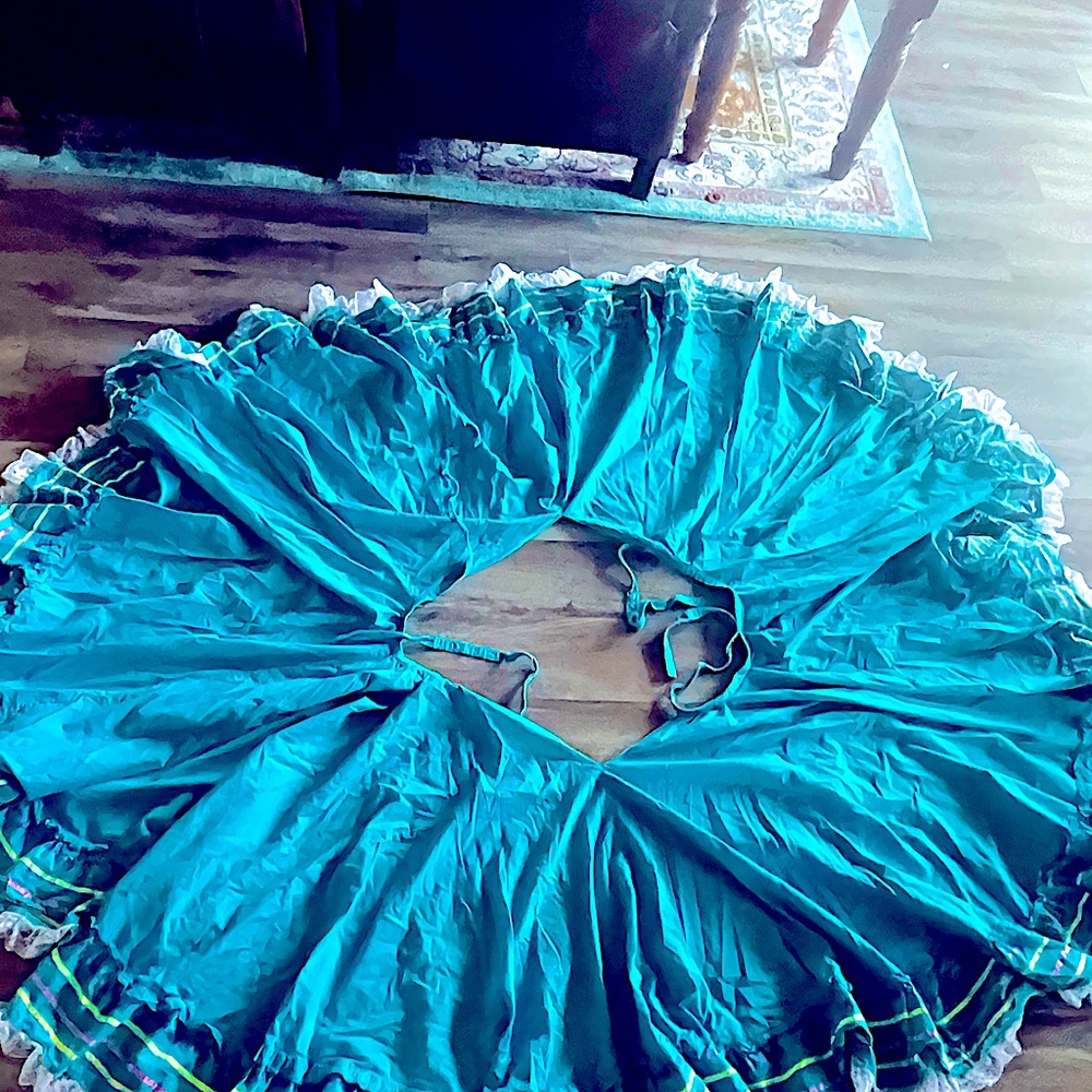 Folklorico Mexican handmade skirt